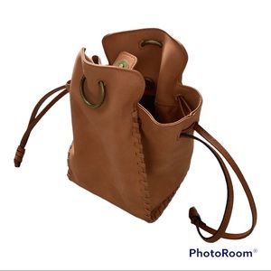 Small bucket bag with shoulder strap